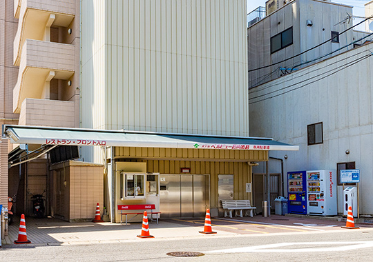 ホテル専用立体駐車場